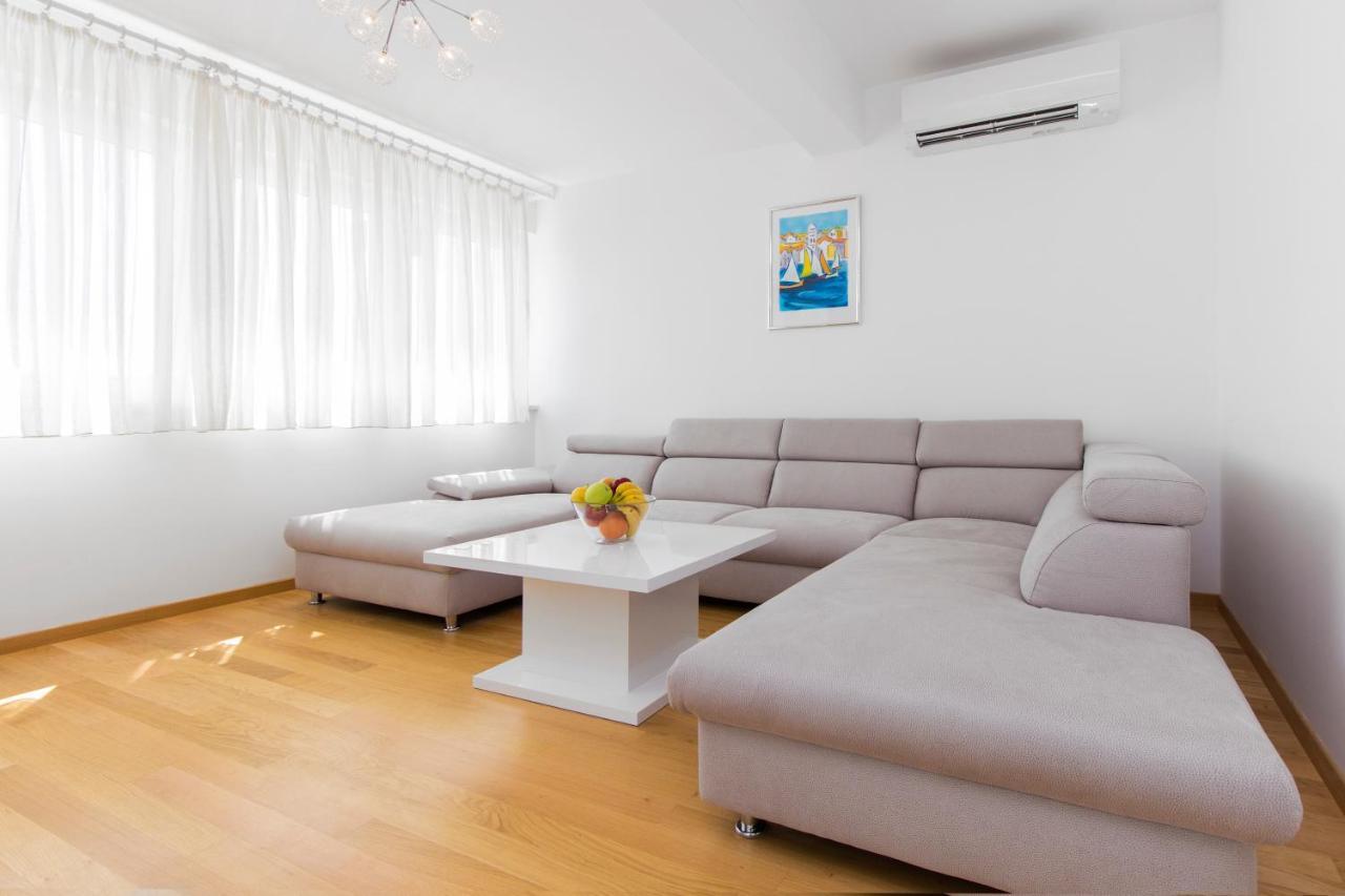 Apartment Royal II Vodice Exterior foto